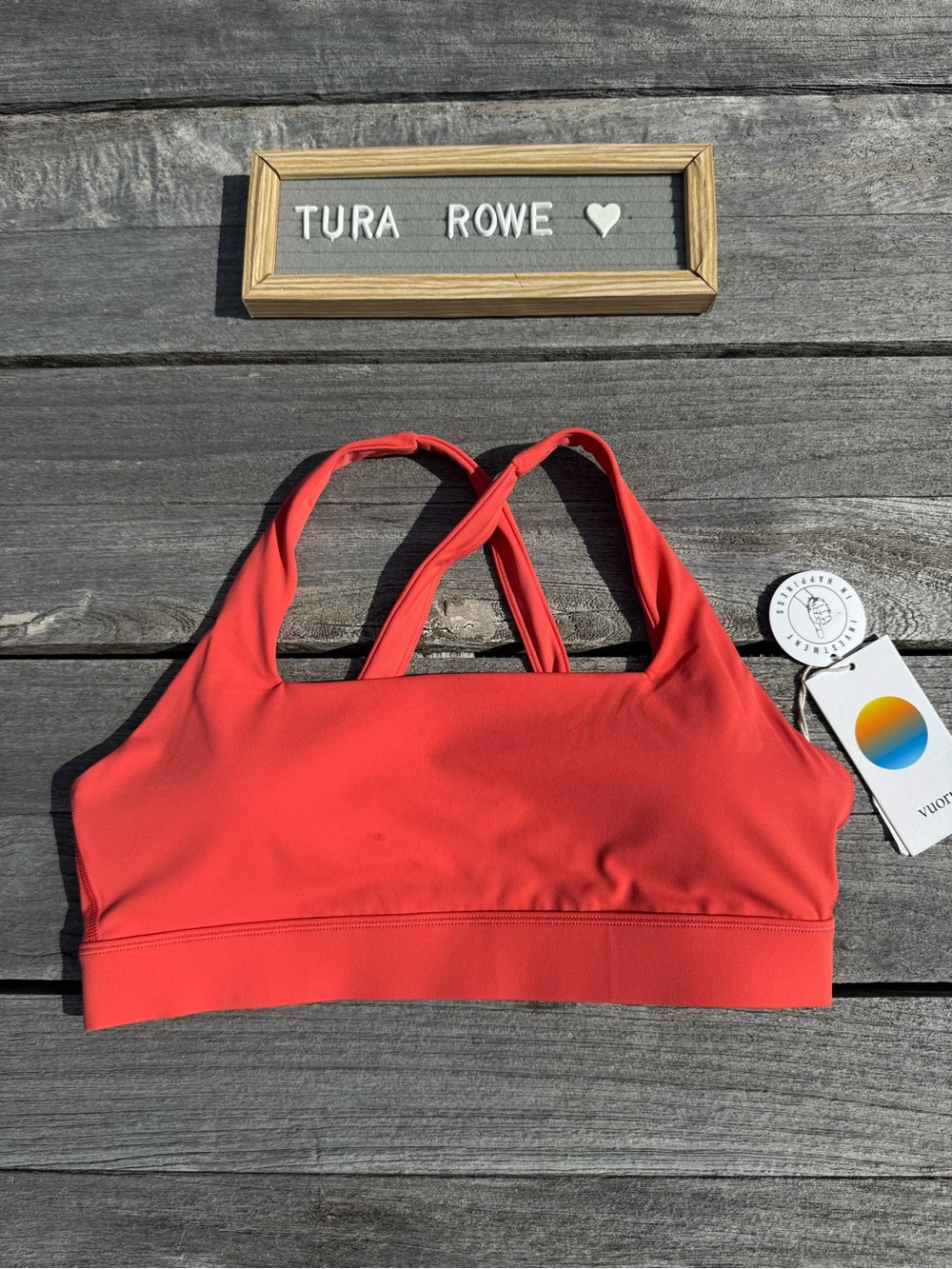 Vuori Daily Form Bra Bright Coral Size Medium NWT 🪸